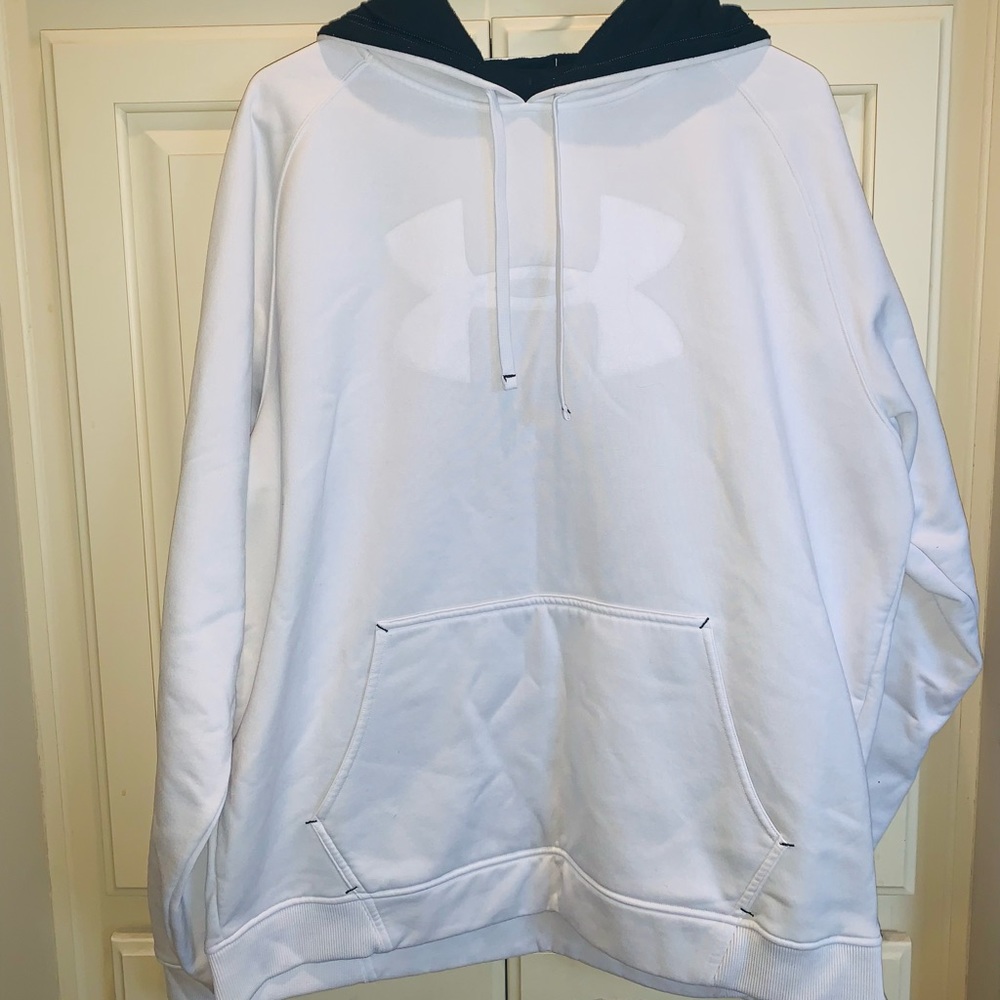 Under Armour white mens Pullover Sweatshirt .Size Large